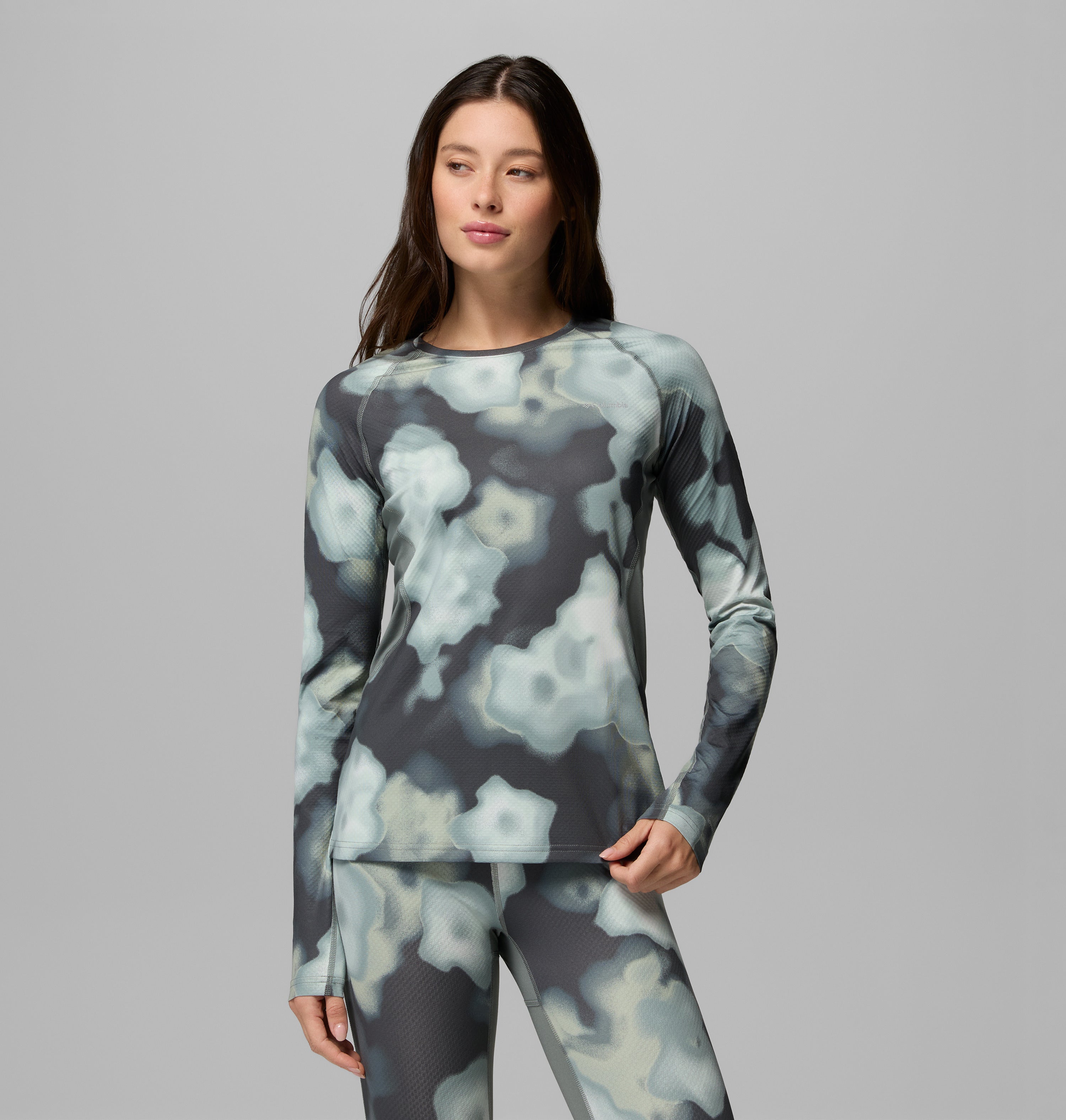 W Omni-Heat Infinity Knit L/S Crew