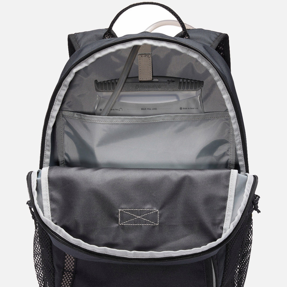 Echo Mountain 25L Backpack